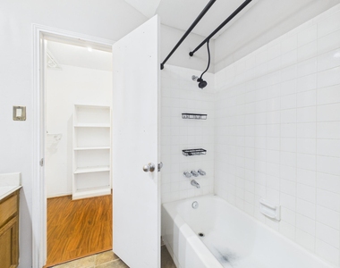 15938 Seahorse Drive - Photo Thumbnail 28