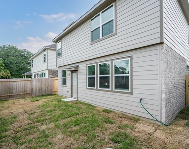 2910 Orchid Ranch Drive - Photo Thumbnail 17