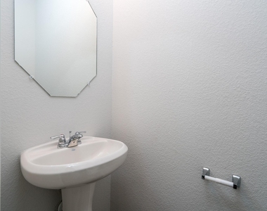2910 Orchid Ranch Drive - Photo Thumbnail 16