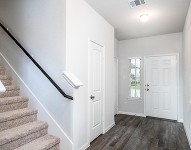 2910 Orchid Ranch Drive - Photo Thumbnail 11