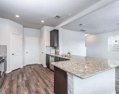 2910 Orchid Ranch Drive - Photo Thumbnail 1