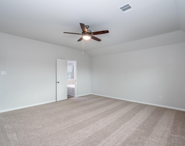 2910 Orchid Ranch Drive - Photo Thumbnail 13
