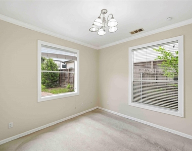 6518 Clawson Street - Photo Thumbnail 6