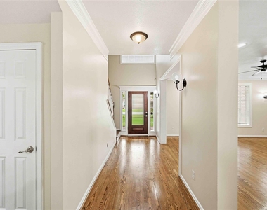 6518 Clawson Street - Photo Thumbnail 4