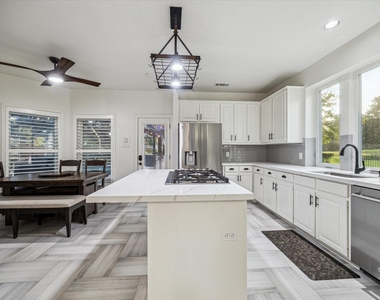 4107 Wentworth Drive - Photo Thumbnail 7
