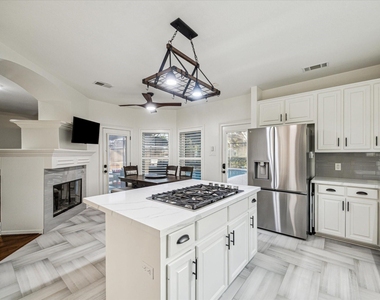 4107 Wentworth Drive - Photo Thumbnail 9