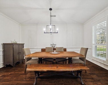 4107 Wentworth Drive - Photo Thumbnail 4
