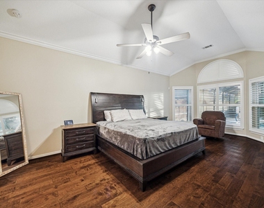 4107 Wentworth Drive - Photo Thumbnail 11