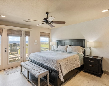 804 Sombrero Drive - Photo Thumbnail 20