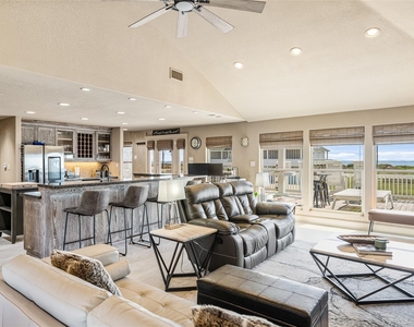 804 Sombrero Drive - Photo Thumbnail 9