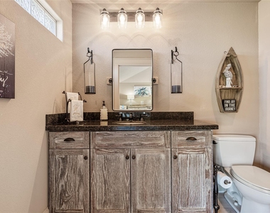 804 Sombrero Drive - Photo Thumbnail 13