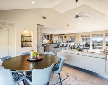 804 Sombrero Drive - Photo Thumbnail 12