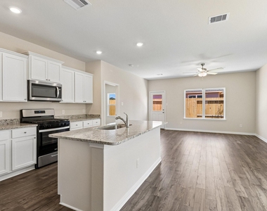 5910 Peony Place - Photo Thumbnail 8