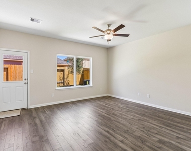 5910 Peony Place - Photo Thumbnail 9
