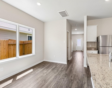 5910 Peony Place - Photo Thumbnail 3