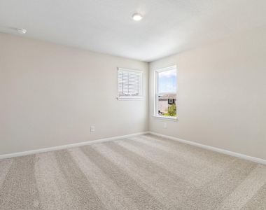 5910 Peony Place - Photo Thumbnail 18