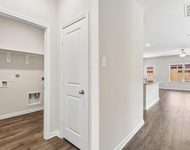 5910 Peony Place - Photo Thumbnail 4