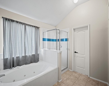 8711 Sandusky Court - Photo Thumbnail 17
