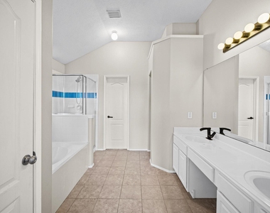 8711 Sandusky Court - Photo Thumbnail 16