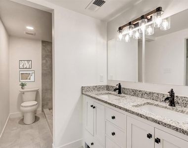 315 Cypress Street - Photo Thumbnail 14