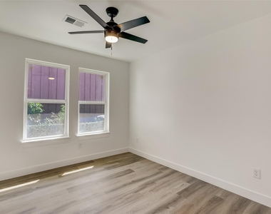 315 Cypress Street - Photo Thumbnail 16