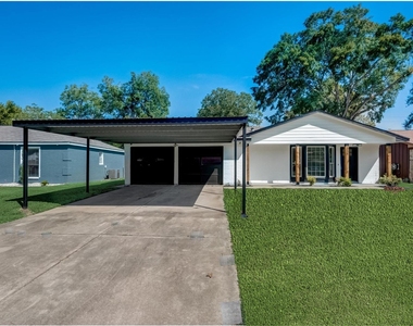 315 Cypress Street - Photo Thumbnail 1