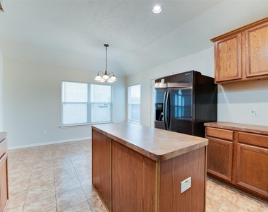 16014 Hidden Crest Drive - Photo Thumbnail 12