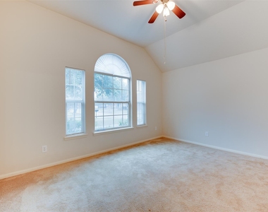 16014 Hidden Crest Drive - Photo Thumbnail 14