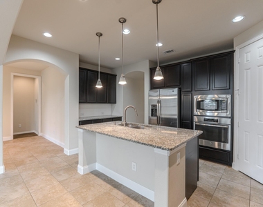 8118 Little Scarlet Street - Photo Thumbnail 7