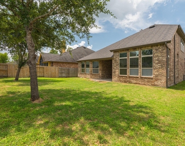 8118 Little Scarlet Street - Photo Thumbnail 24
