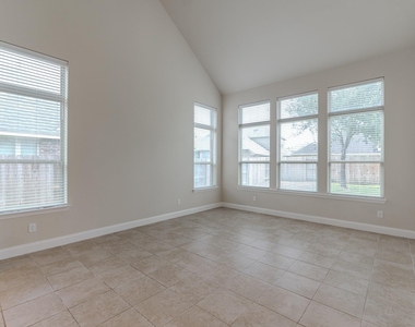 8118 Little Scarlet Street - Photo Thumbnail 9