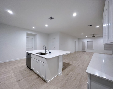 30307 Reagans Ranch Drive - Photo Thumbnail 8