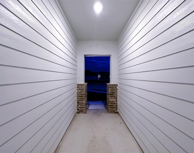 30307 Reagans Ranch Drive - Photo Thumbnail 2