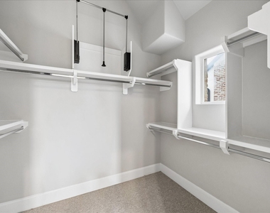 9664 Knight Road - Photo Thumbnail 11