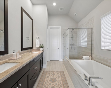 9664 Knight Road - Photo Thumbnail 10