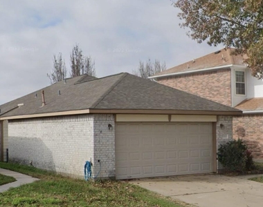 19931 Sycamore Valley Drive - Photo Thumbnail 3