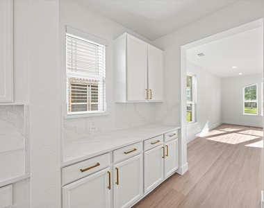 1115 Penny Ranch Lane - Photo Thumbnail 22