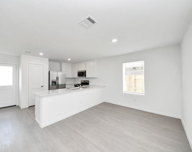 1631 Windrose Bend - Photo Thumbnail 10