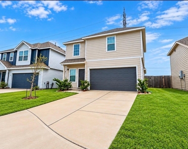 911 Imperial Heights Drive - Photo Thumbnail 1