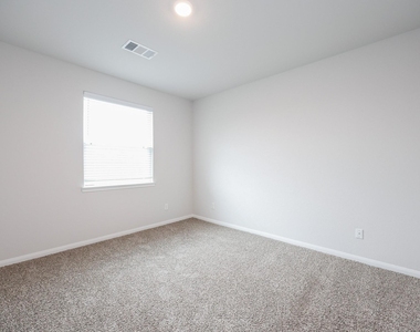 911 Imperial Heights Drive - Photo Thumbnail 36