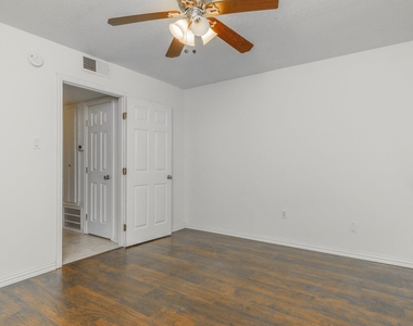 600 19th Street - Photo Thumbnail 16