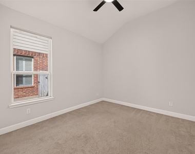 28314 Peralta Preserve Lane - Photo Thumbnail 24
