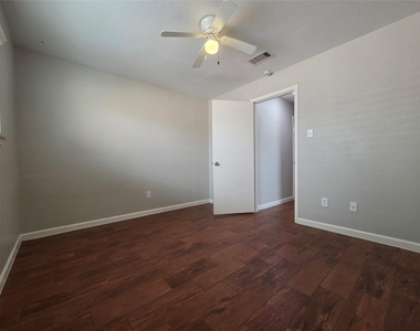 5723 Flax Bourton Street - Photo Thumbnail 15