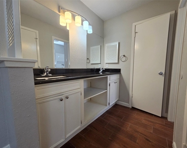 5723 Flax Bourton Street - Photo Thumbnail 10