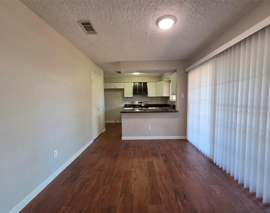 5723 Flax Bourton Street - Photo Thumbnail 4