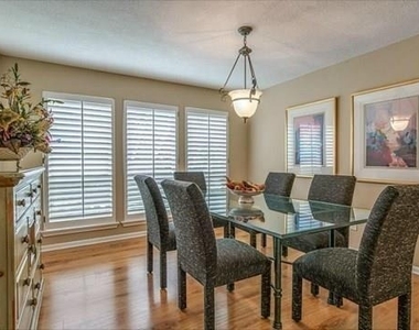 8 Buttonbush Court - Photo Thumbnail 14
