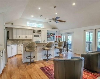 8 Buttonbush Court - Photo Thumbnail 8