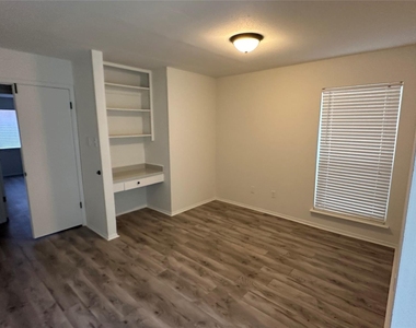 69 N Deerfoot Circle - Photo Thumbnail 15