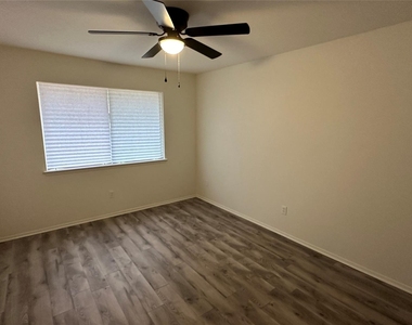 69 N Deerfoot Circle - Photo Thumbnail 11