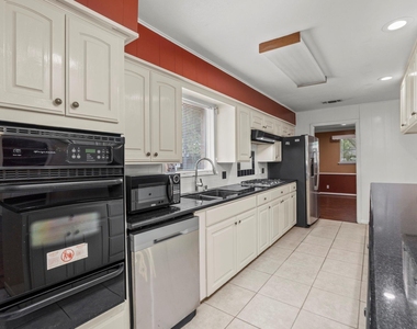 5447 Indigo Street - Photo Thumbnail 13